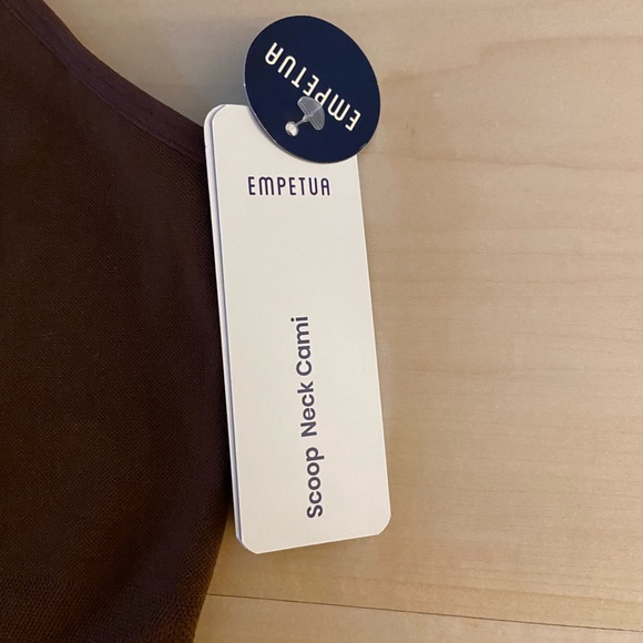 EMPETUA Size 4X Chocolate Scoop Neck Cami Shapewear. - Picture 5 of 11